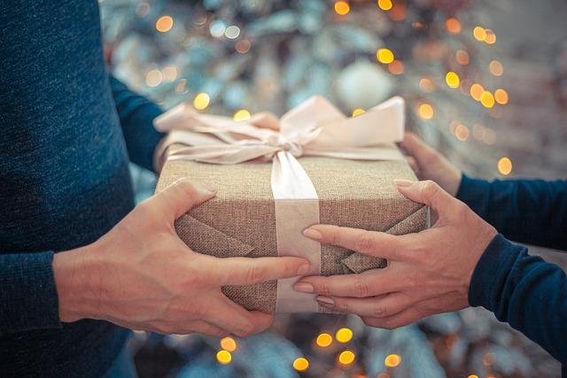 Sugerencias de regalos que promueven la interacción social entre jubilados
