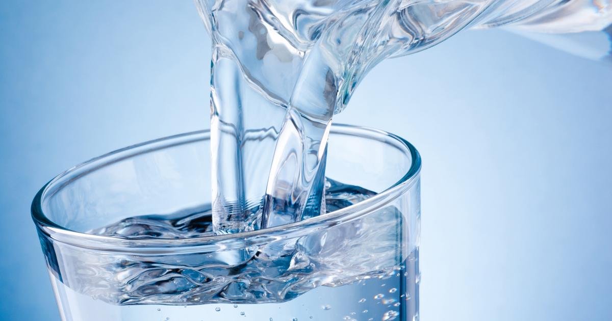Importancia de la ⁢hidratación: Consejos para mantener un consumo adecuado⁣ de líquidos